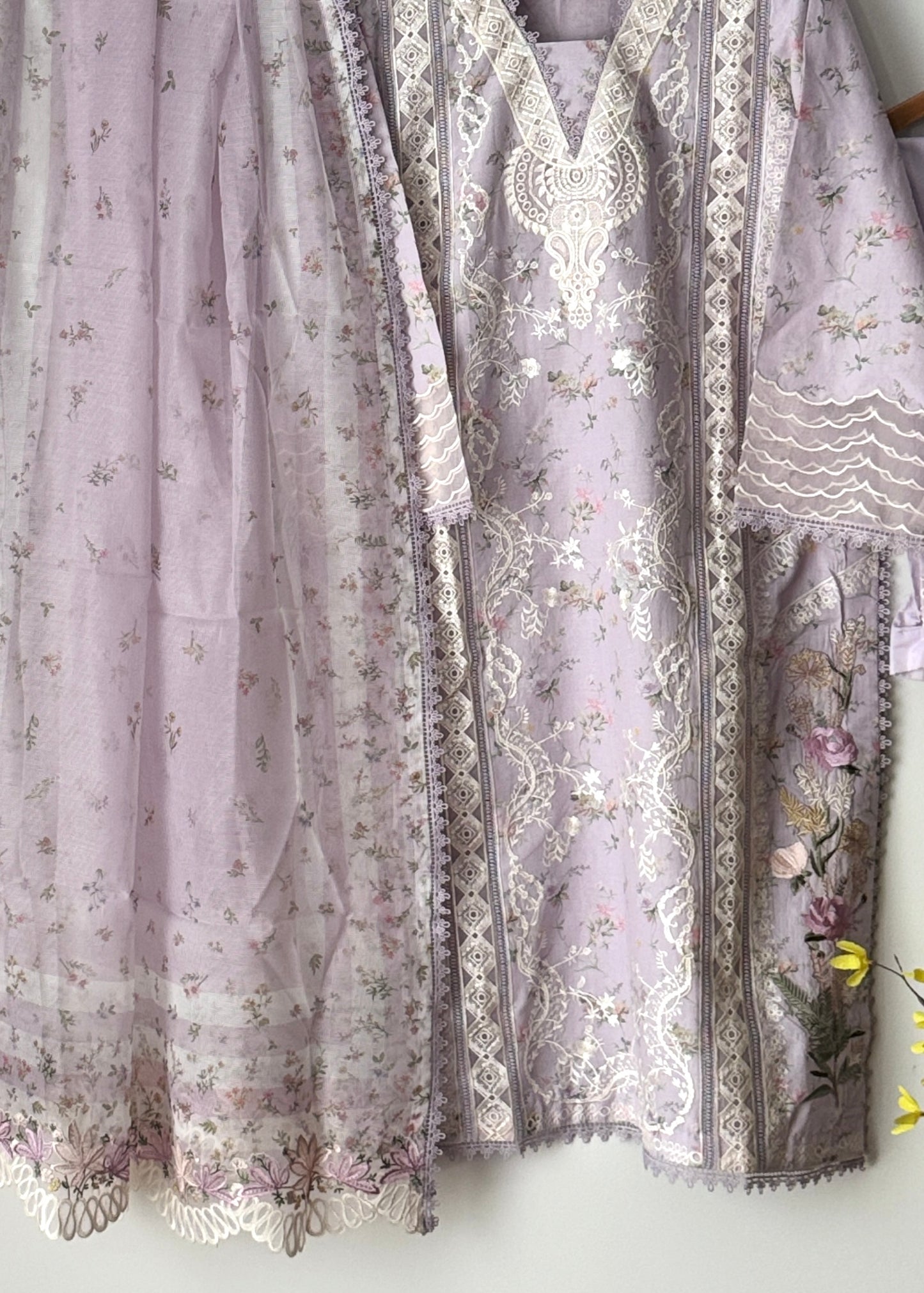 Design 5 - Saira Shakira
