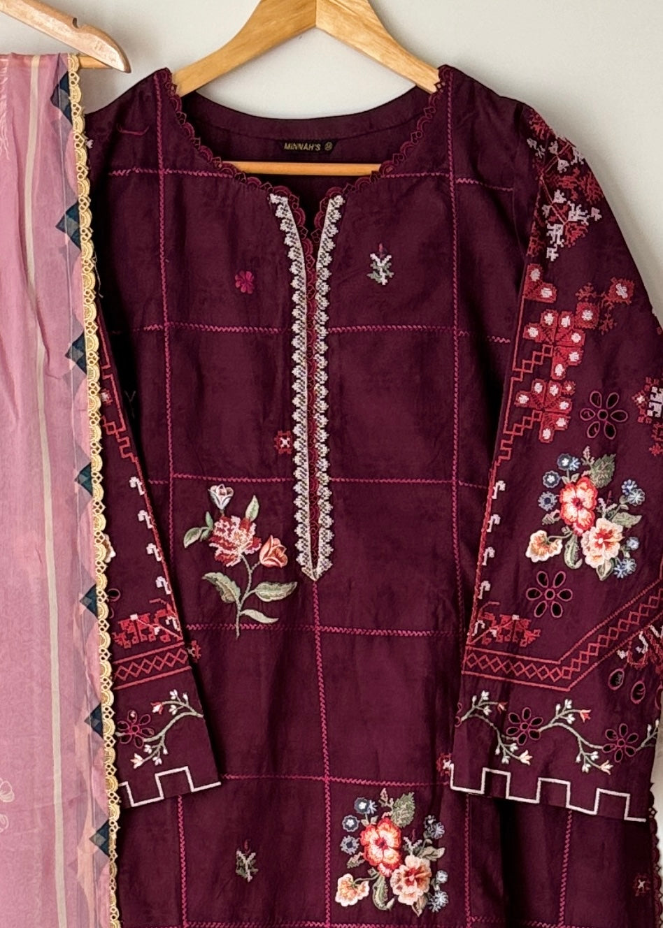 Lawn embroidered suit- Zara Shahjahan