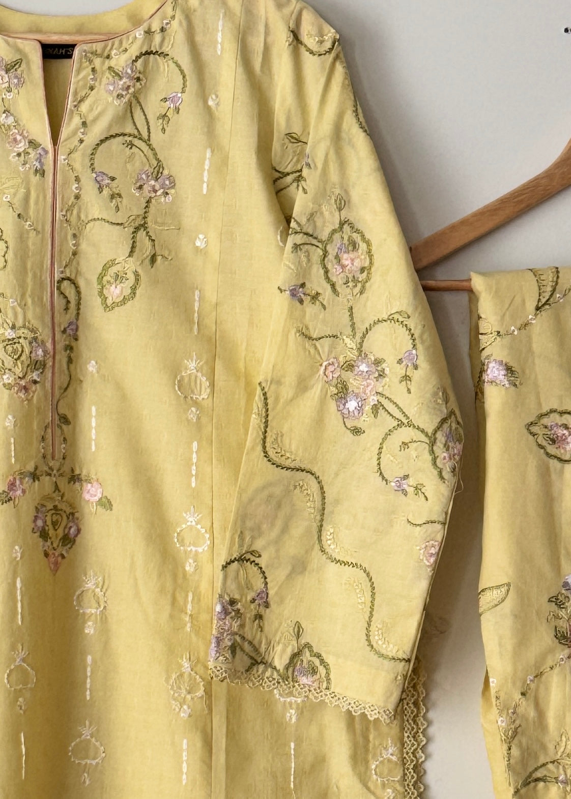 Lawn embroidered suit- Zara Shahjahan