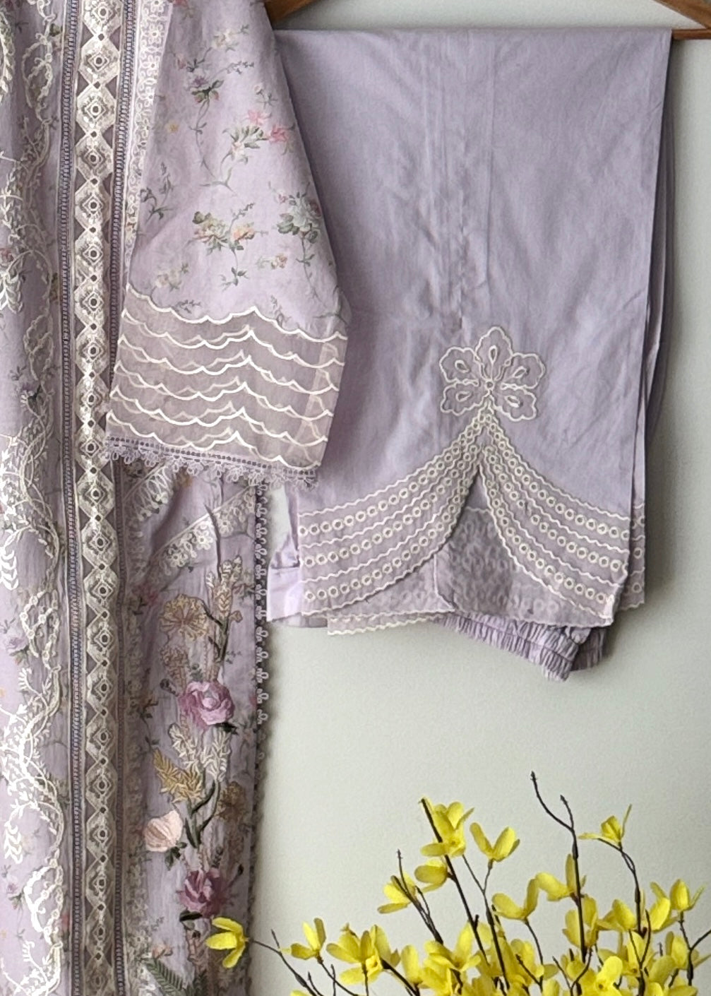 Design 5 - Saira Shakira