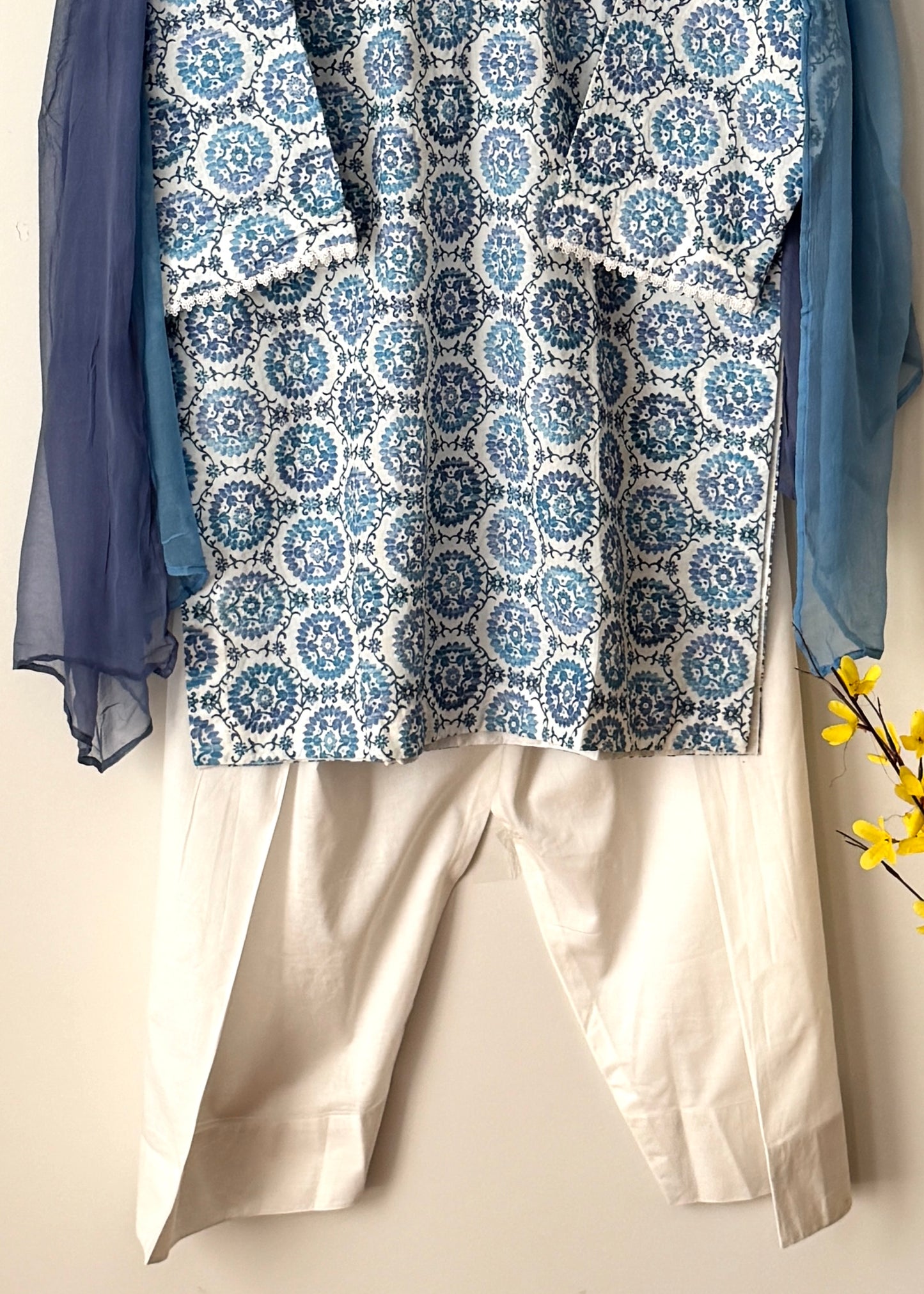 Embroidered suit- Basic