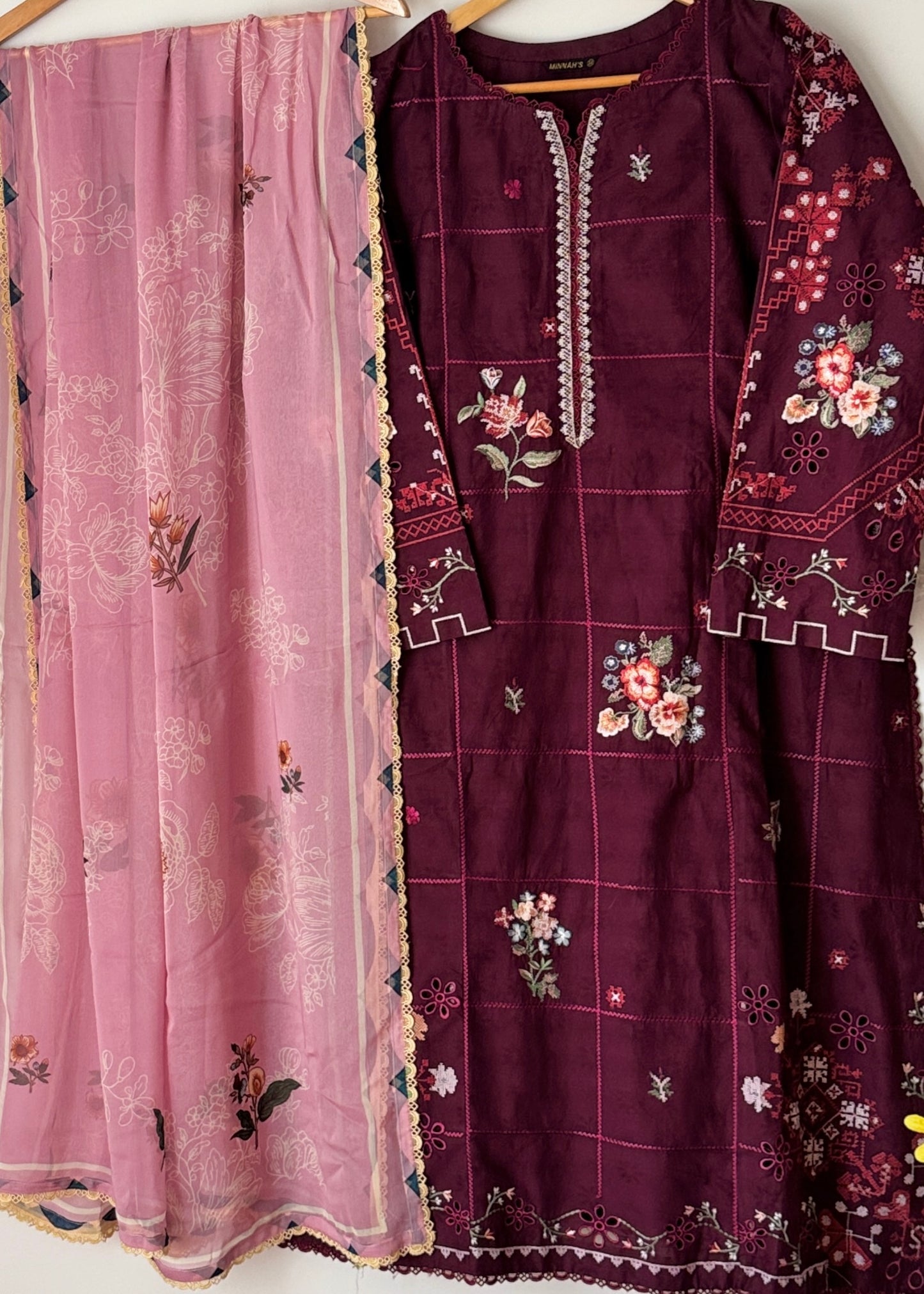 Lawn embroidered suit- Zara Shahjahan
