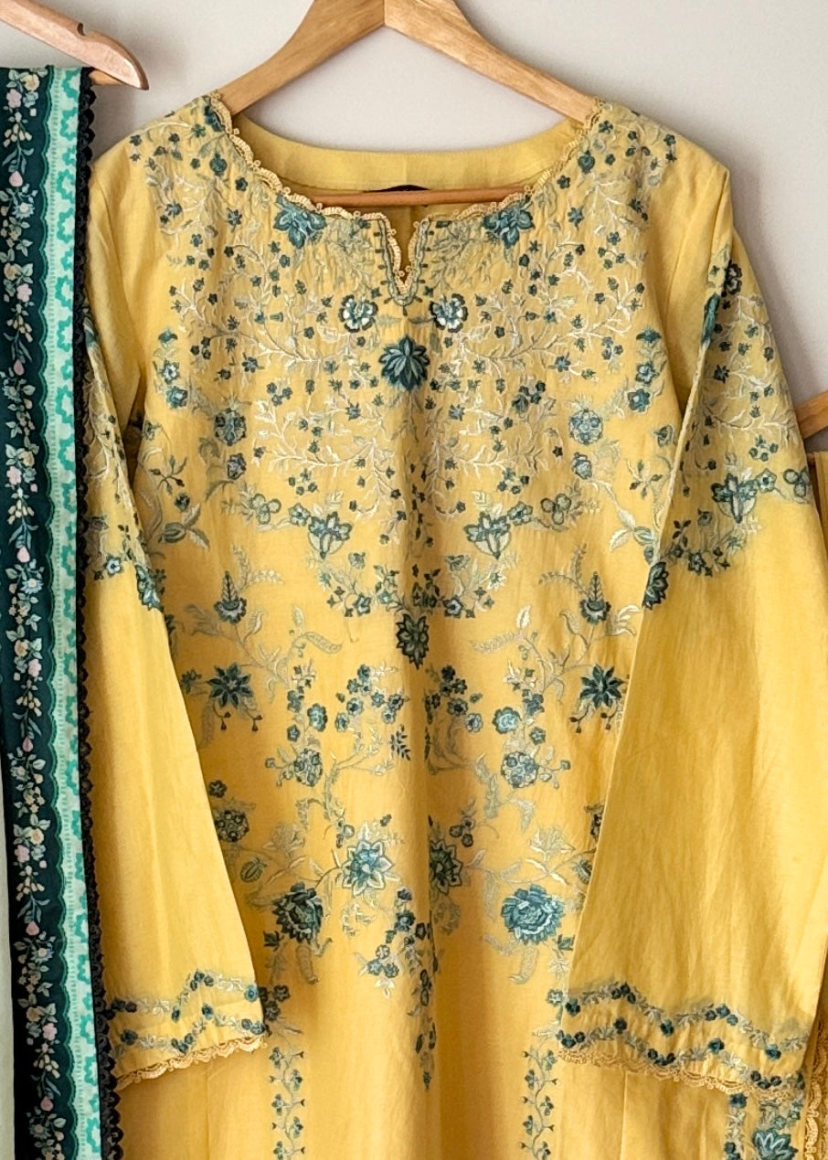 Lawn embroidered suit- Zara Shahjahan