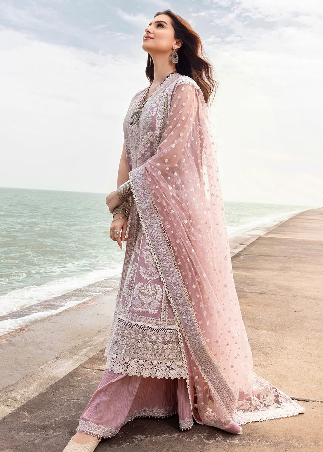 Amaryllis- Faiza saqlain