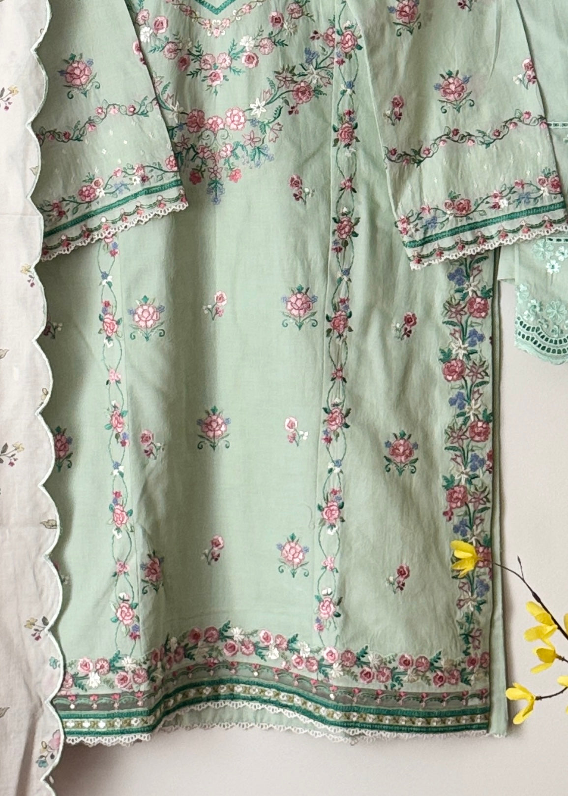 Lawn embroidered suit- Zara Shahjahan