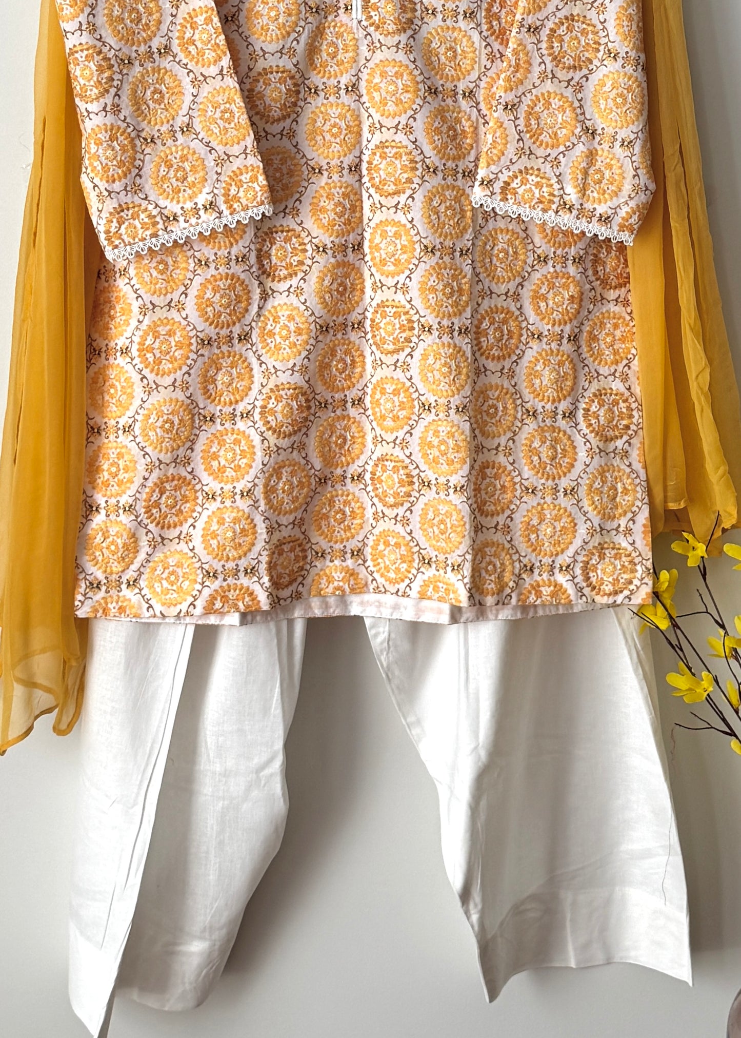 Embroidered suit- Basic
