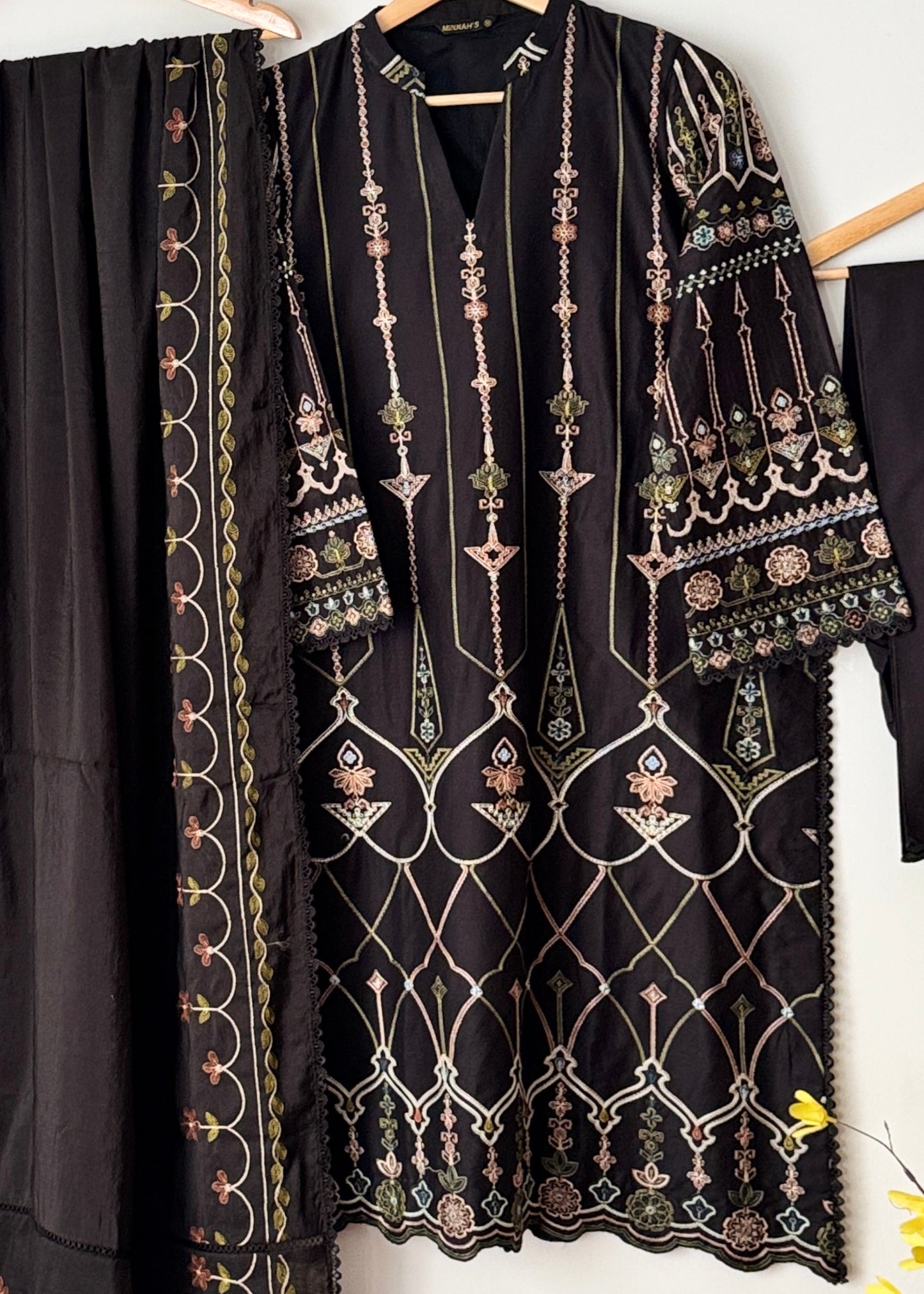 Lawn embroidered suit- Zara Shahjahan