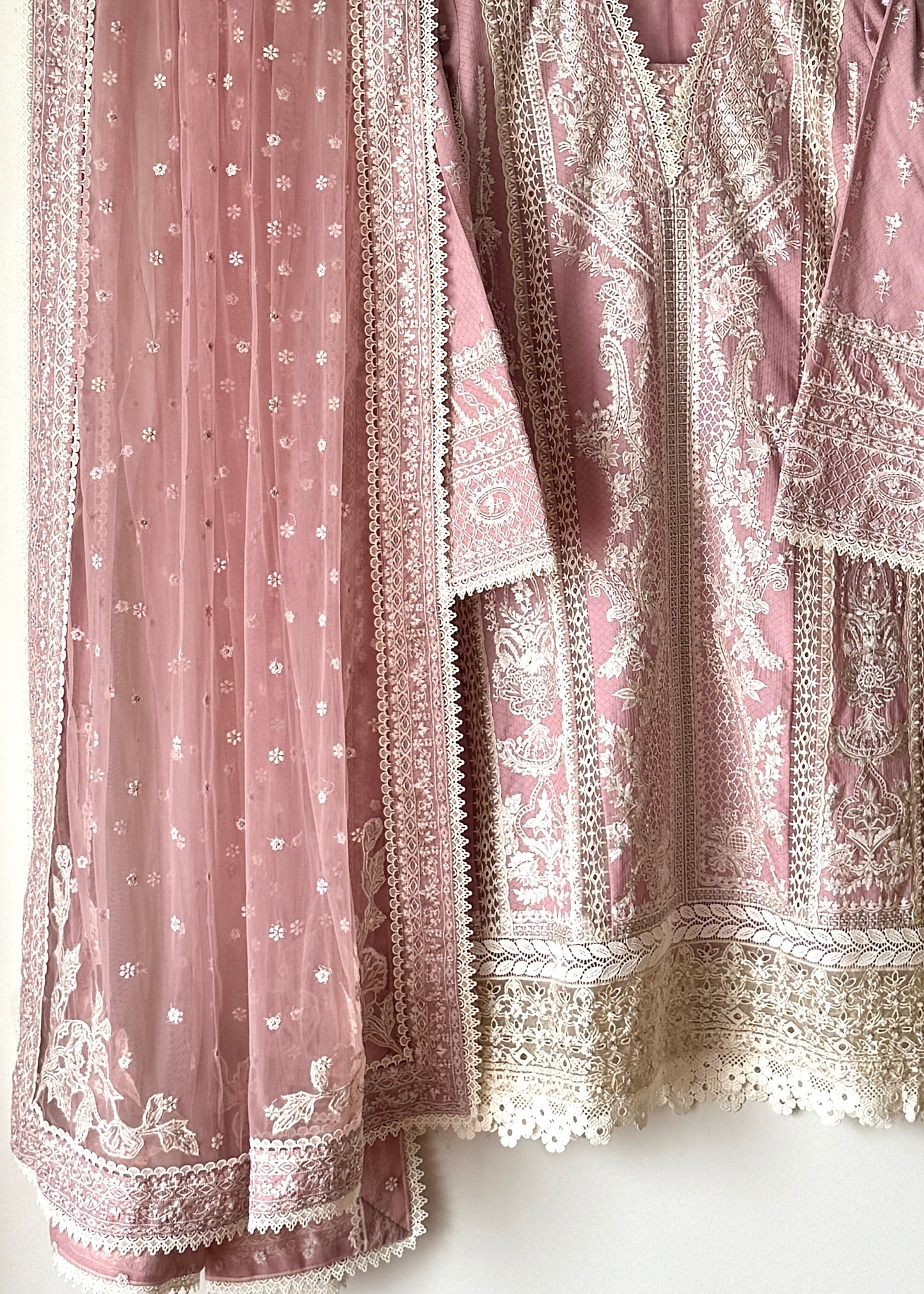 Amaryllis- Faiza saqlain