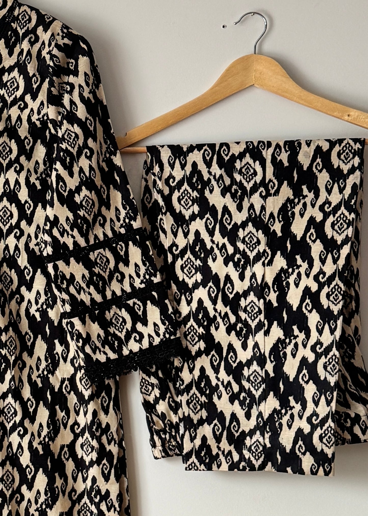 Printed khaddar Suit - Winter