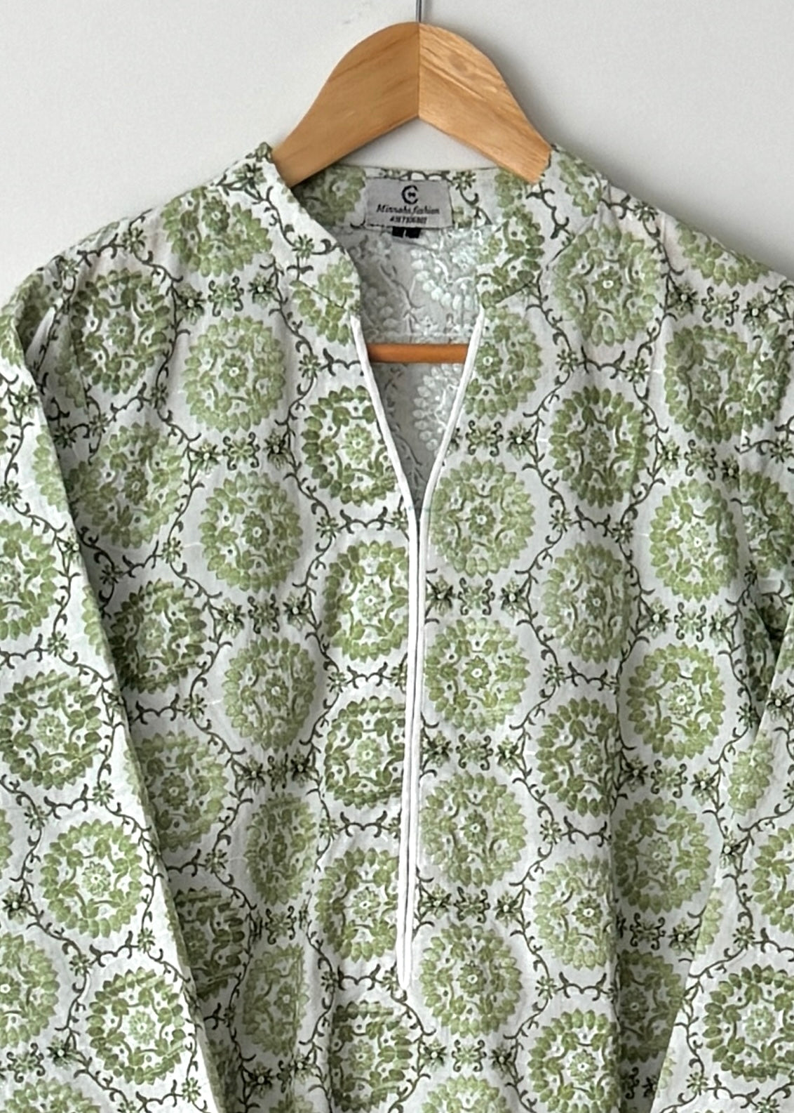 Embroidered suit- Basic