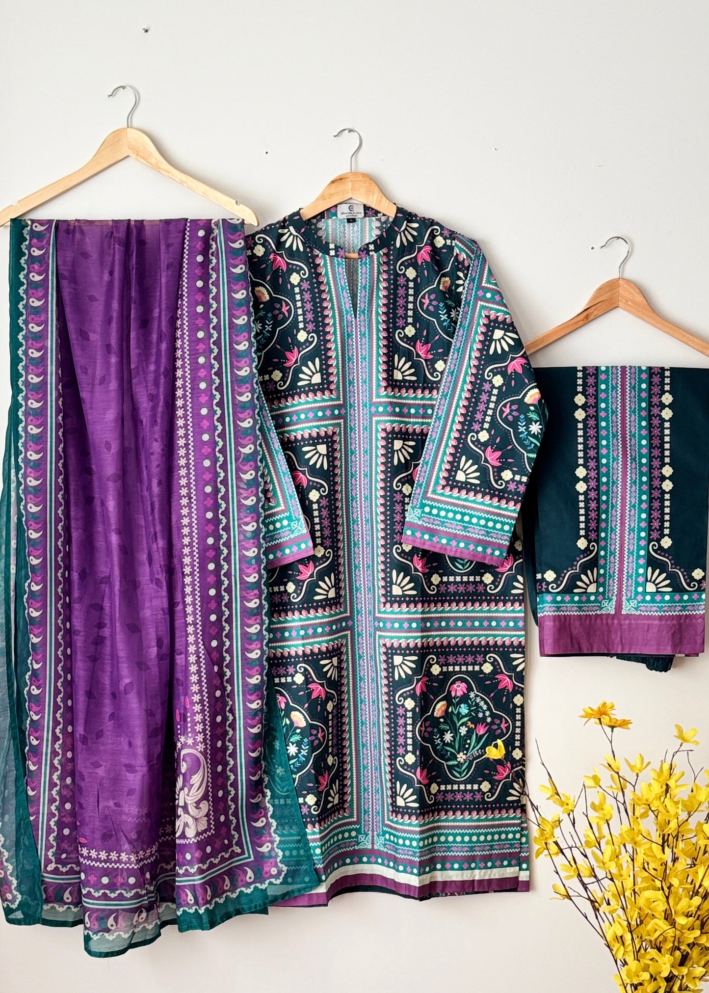 Digital printed lawn 07 - Basic