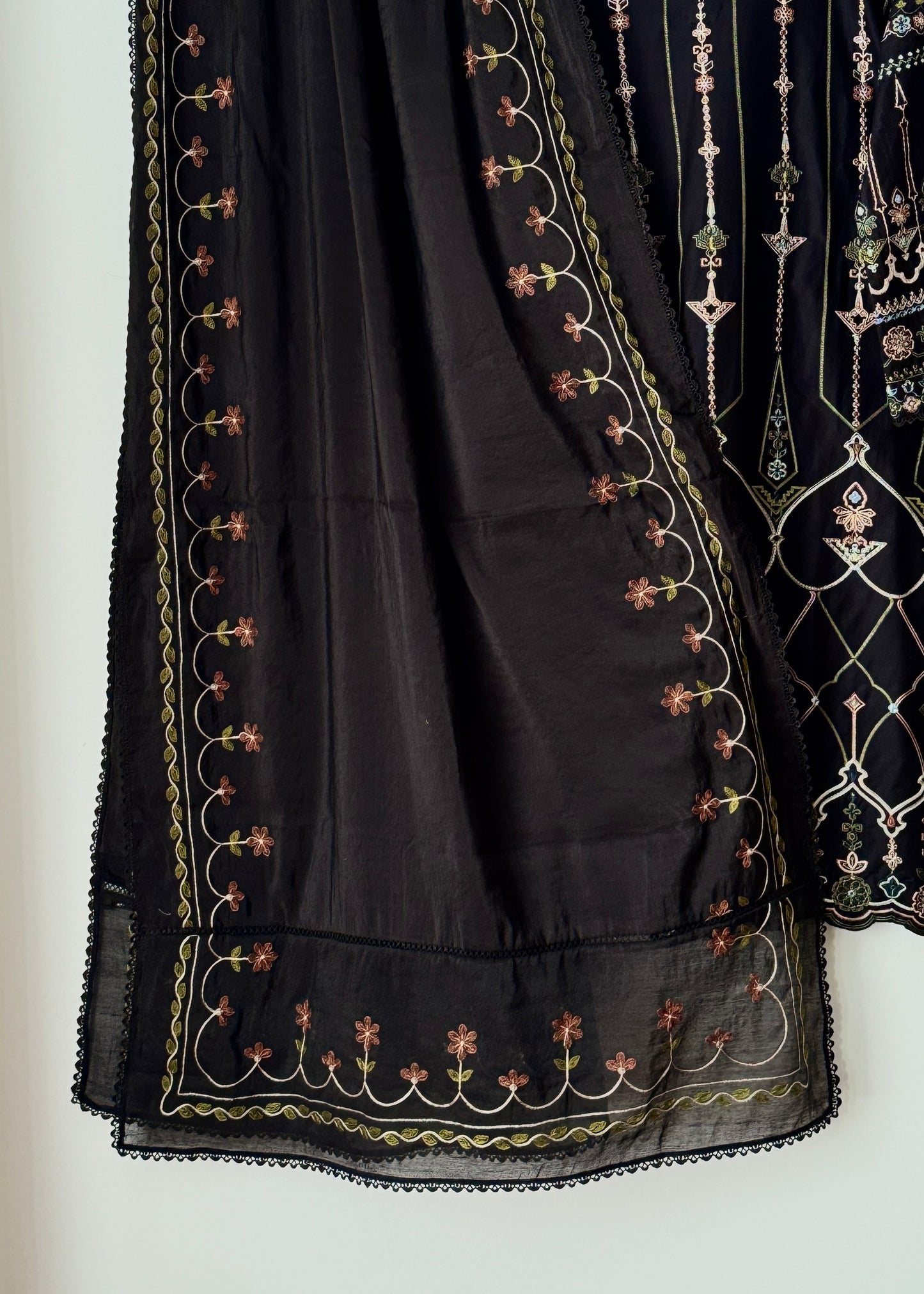 Lawn embroidered suit- Zara Shahjahan