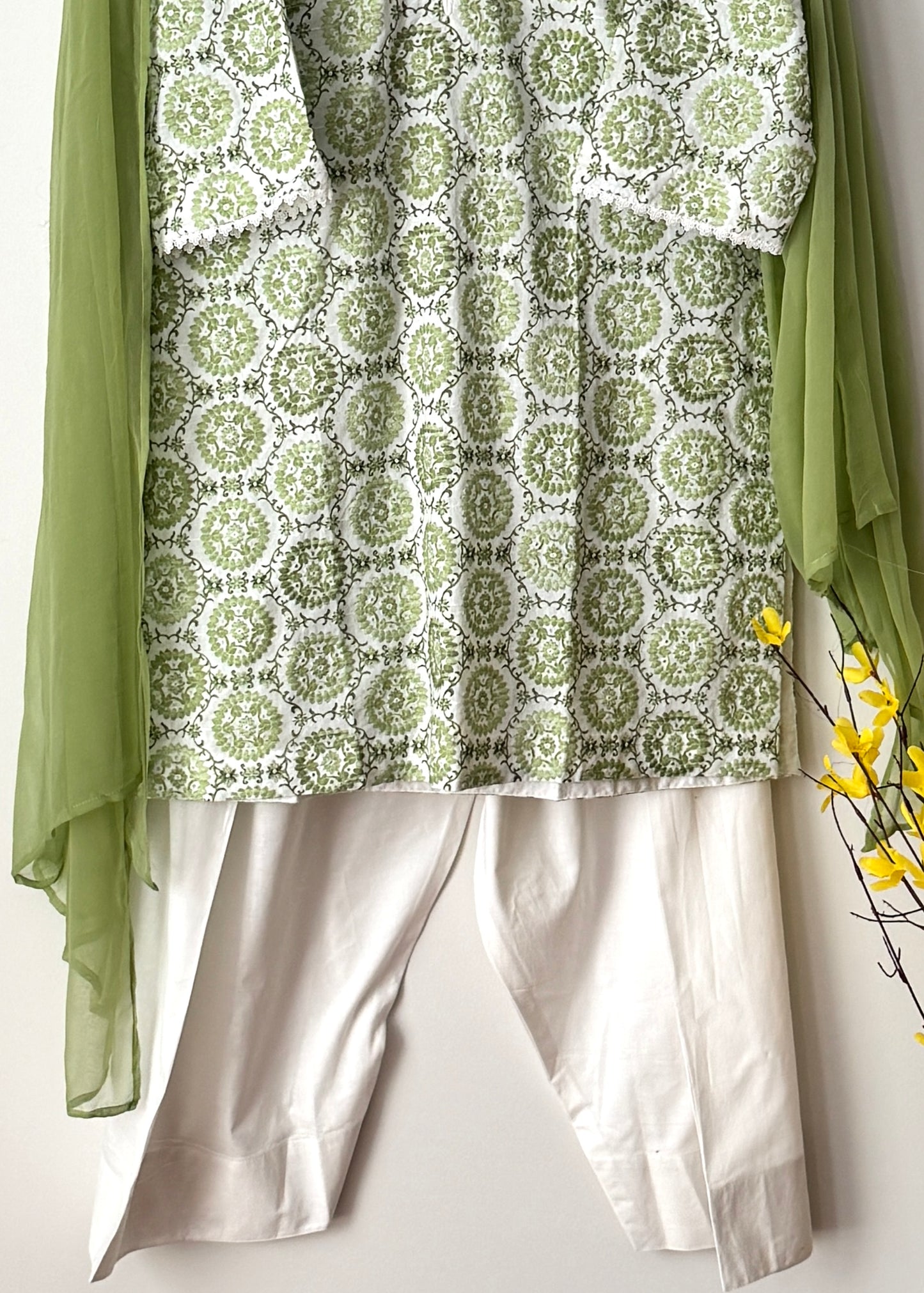 Embroidered suit- Basic