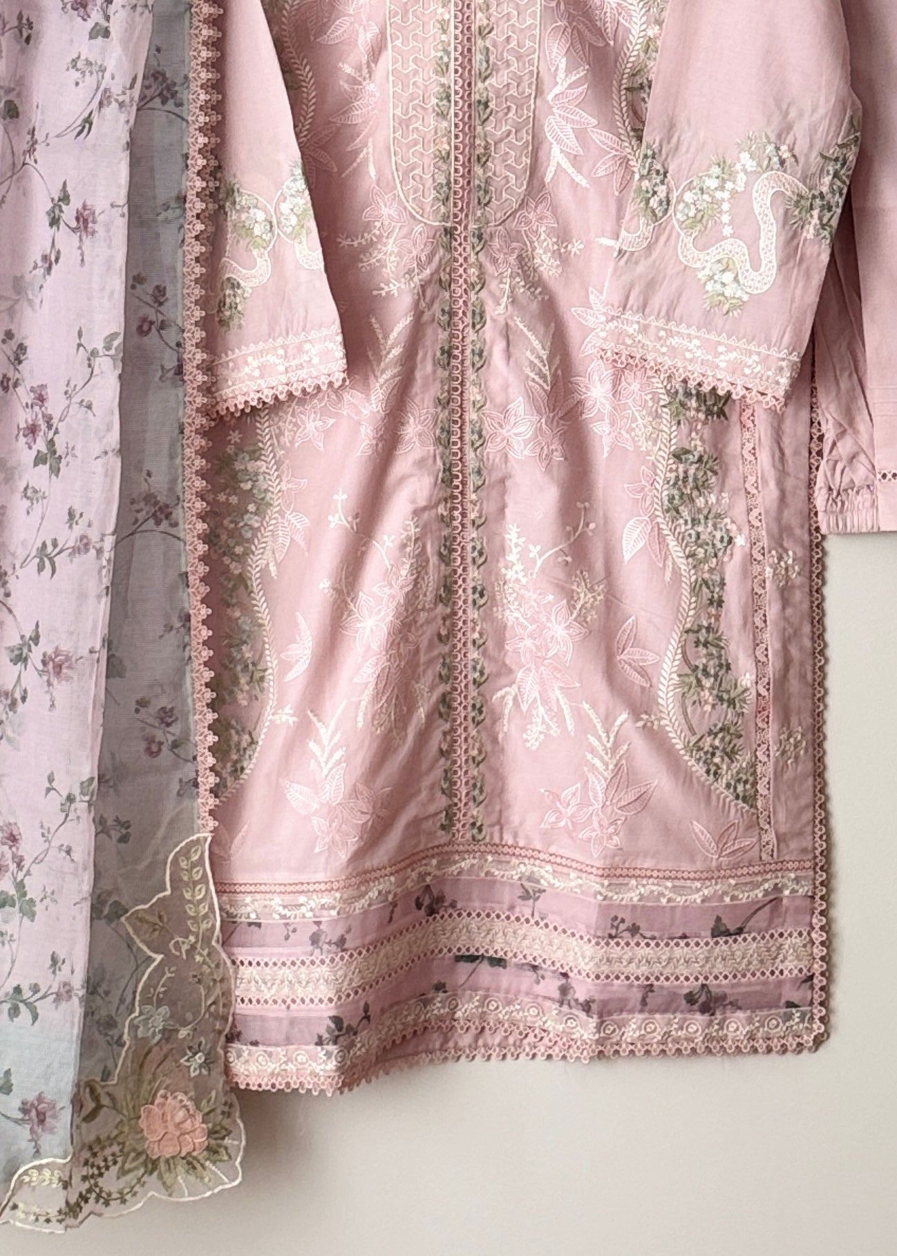 Design 11 - Saira Shakira