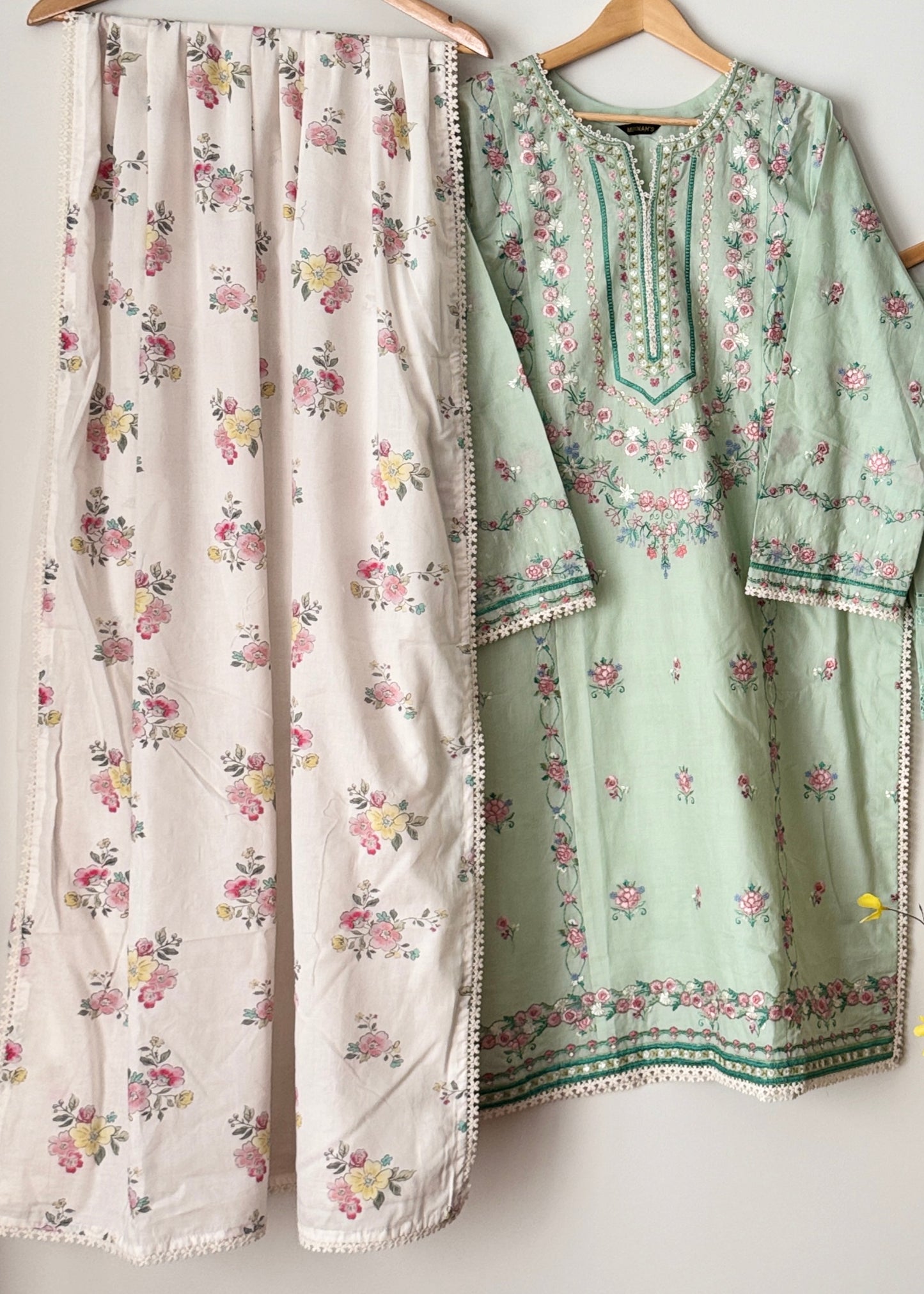 Lawn embroidered suit- Zara Shahjahan