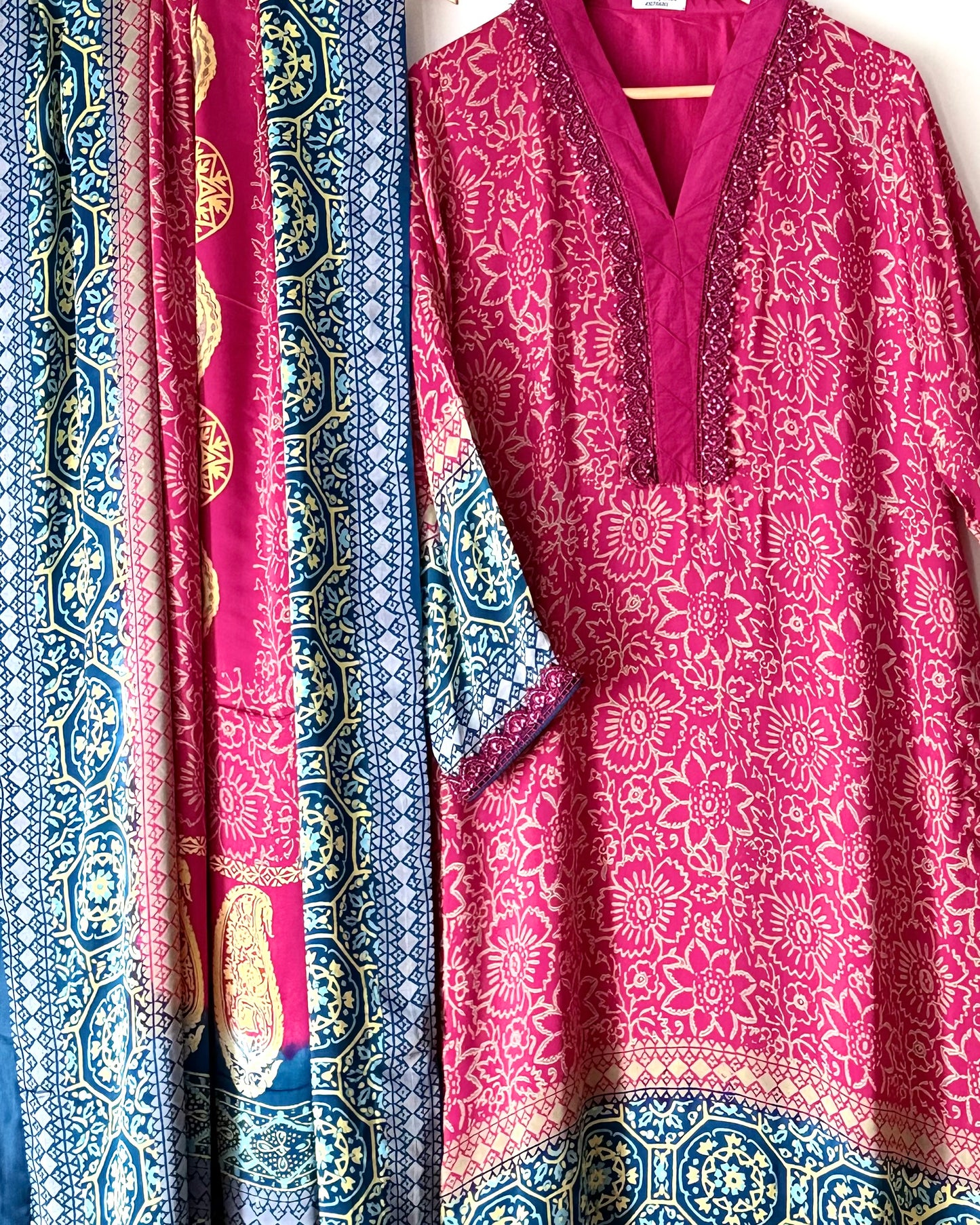 Noor -e- silk(G) Block printed Korean shamoze