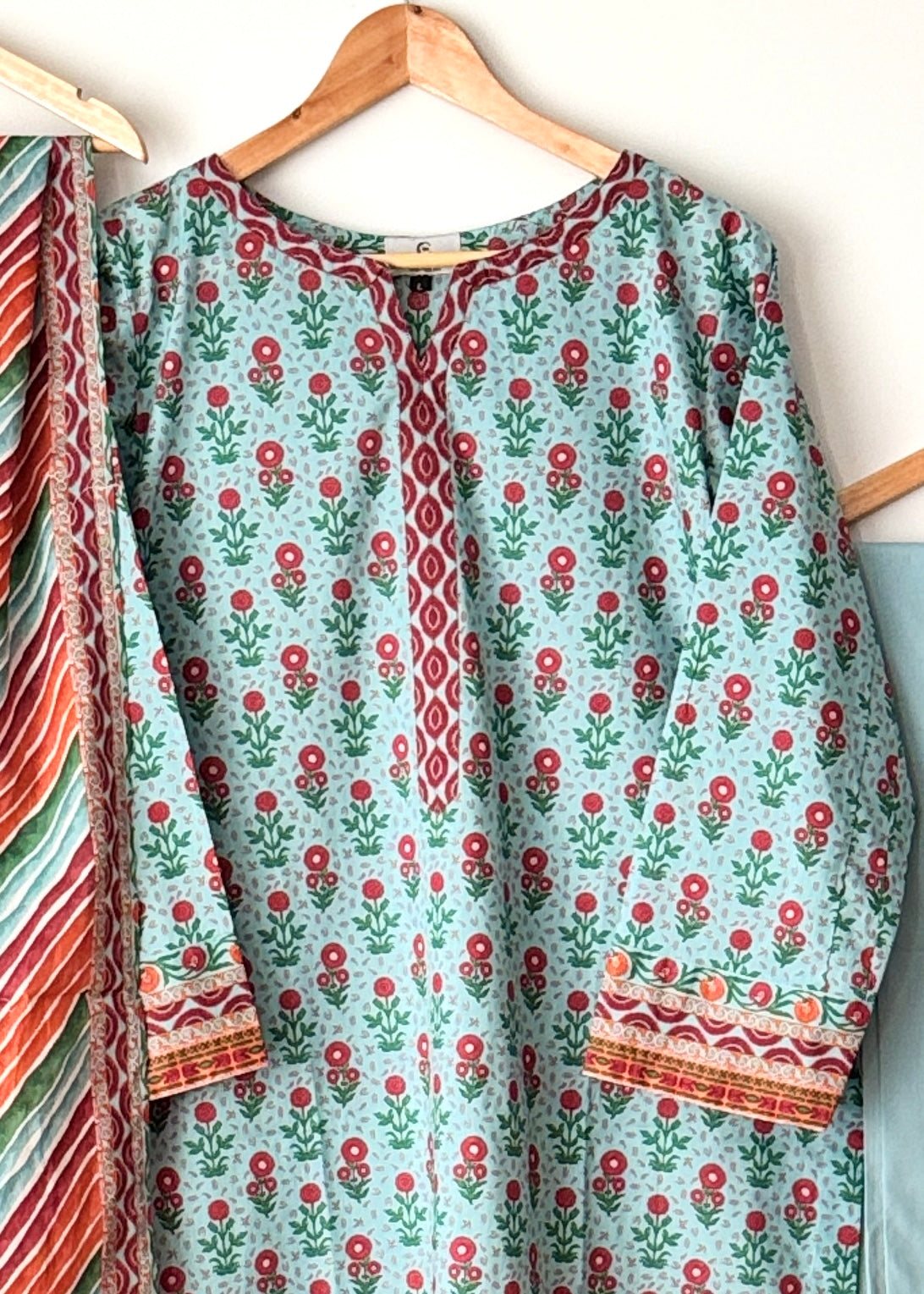 Printed lawn suit 05 - SAPPHIRE