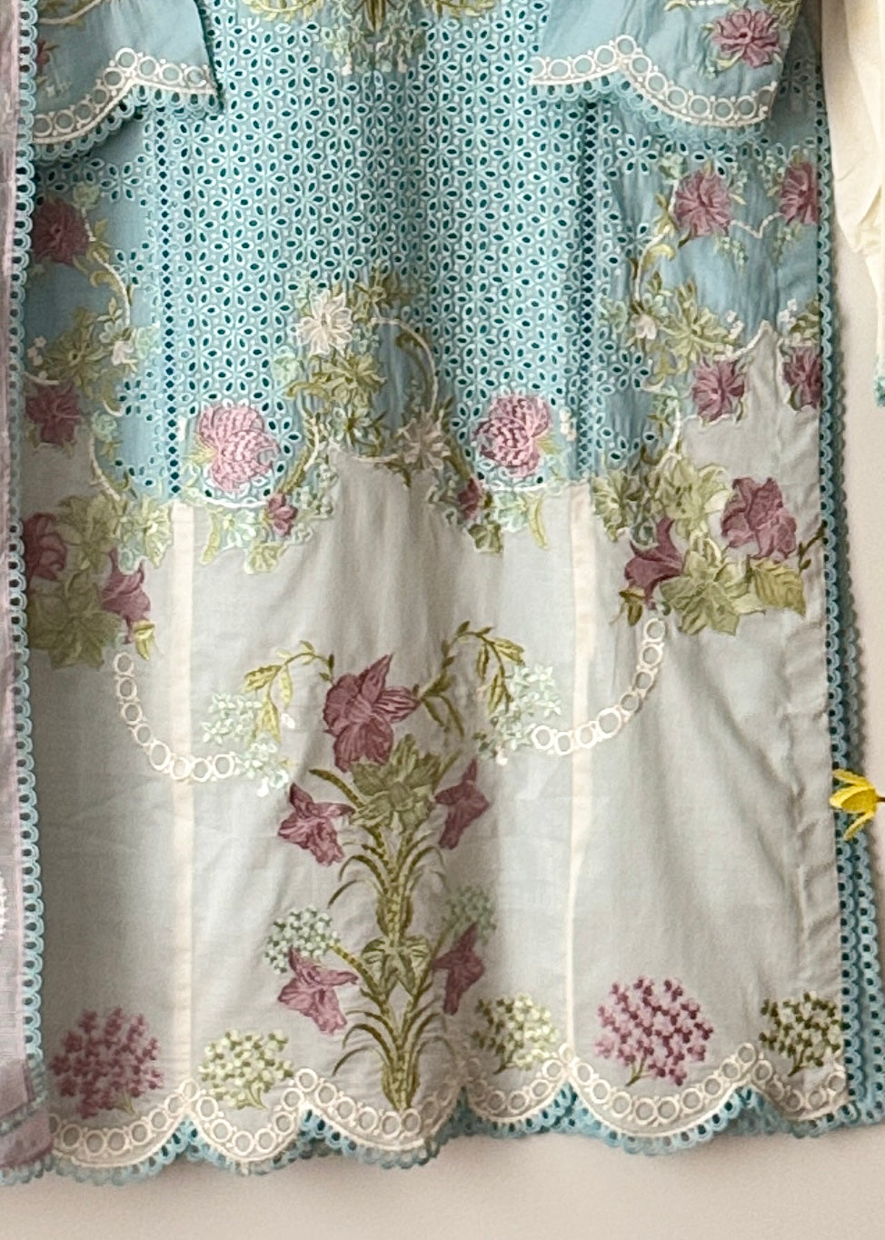 Design 12 - Saira Shakira