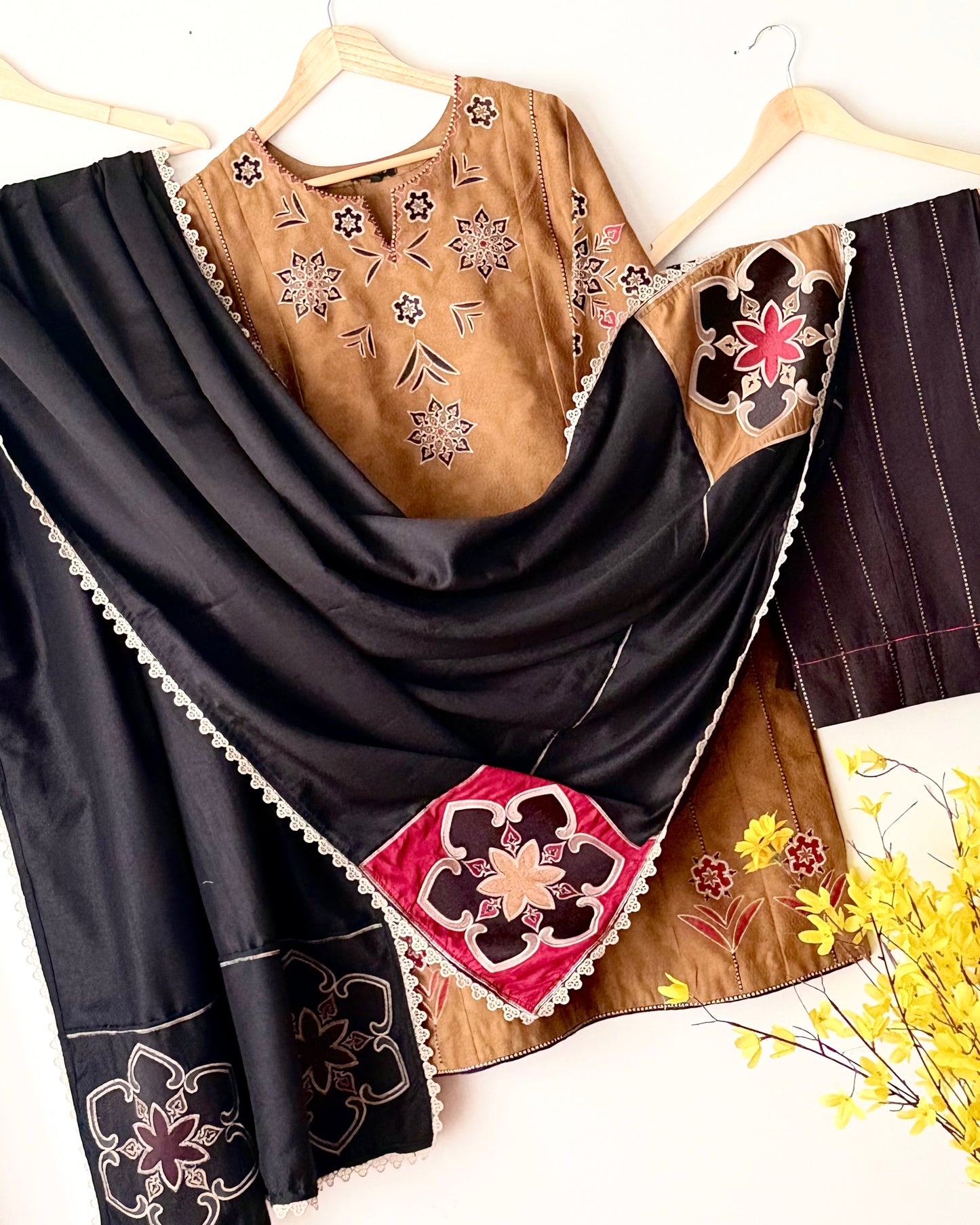 Jaquard khaddar - Jazmin