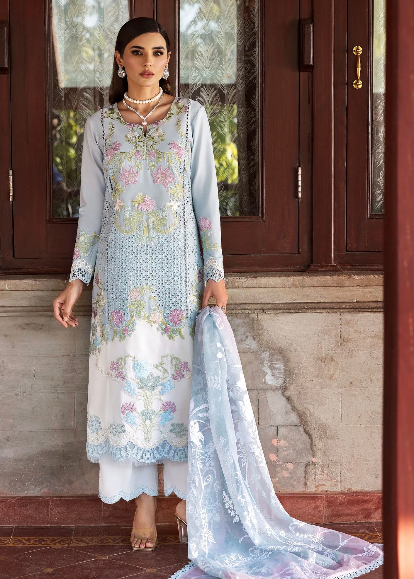 Design 12 - Saira Shakira