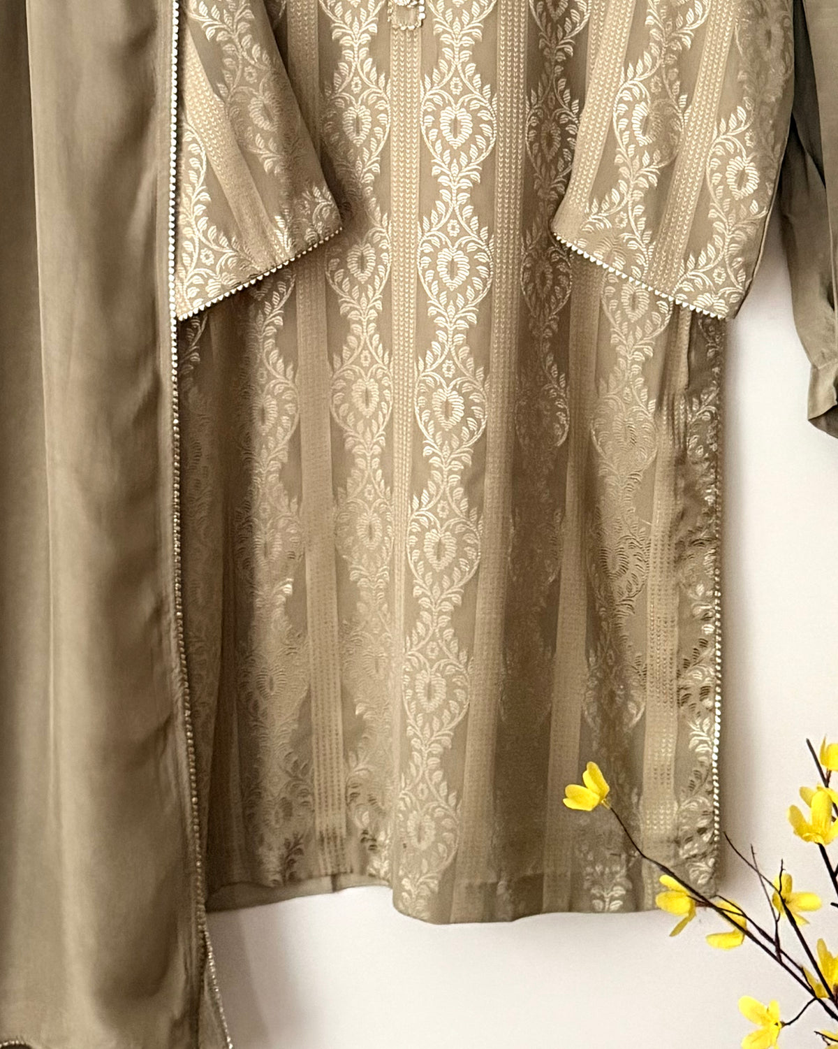 Self silk Jaquard