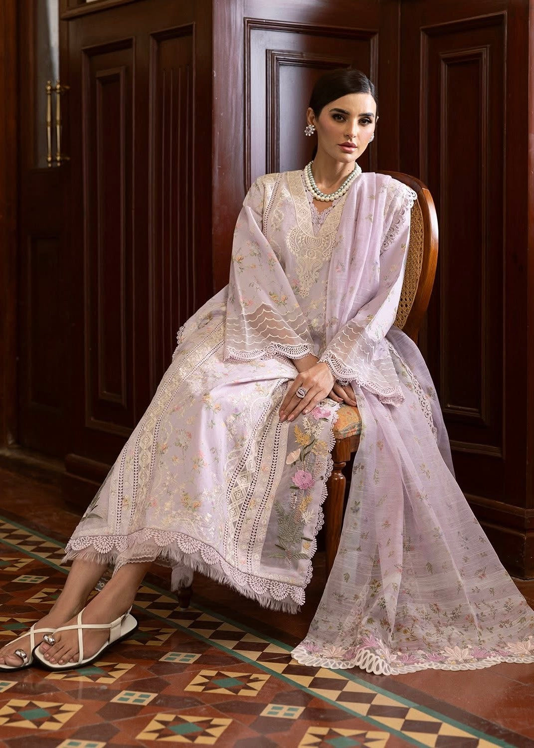 Design 5 - Saira Shakira