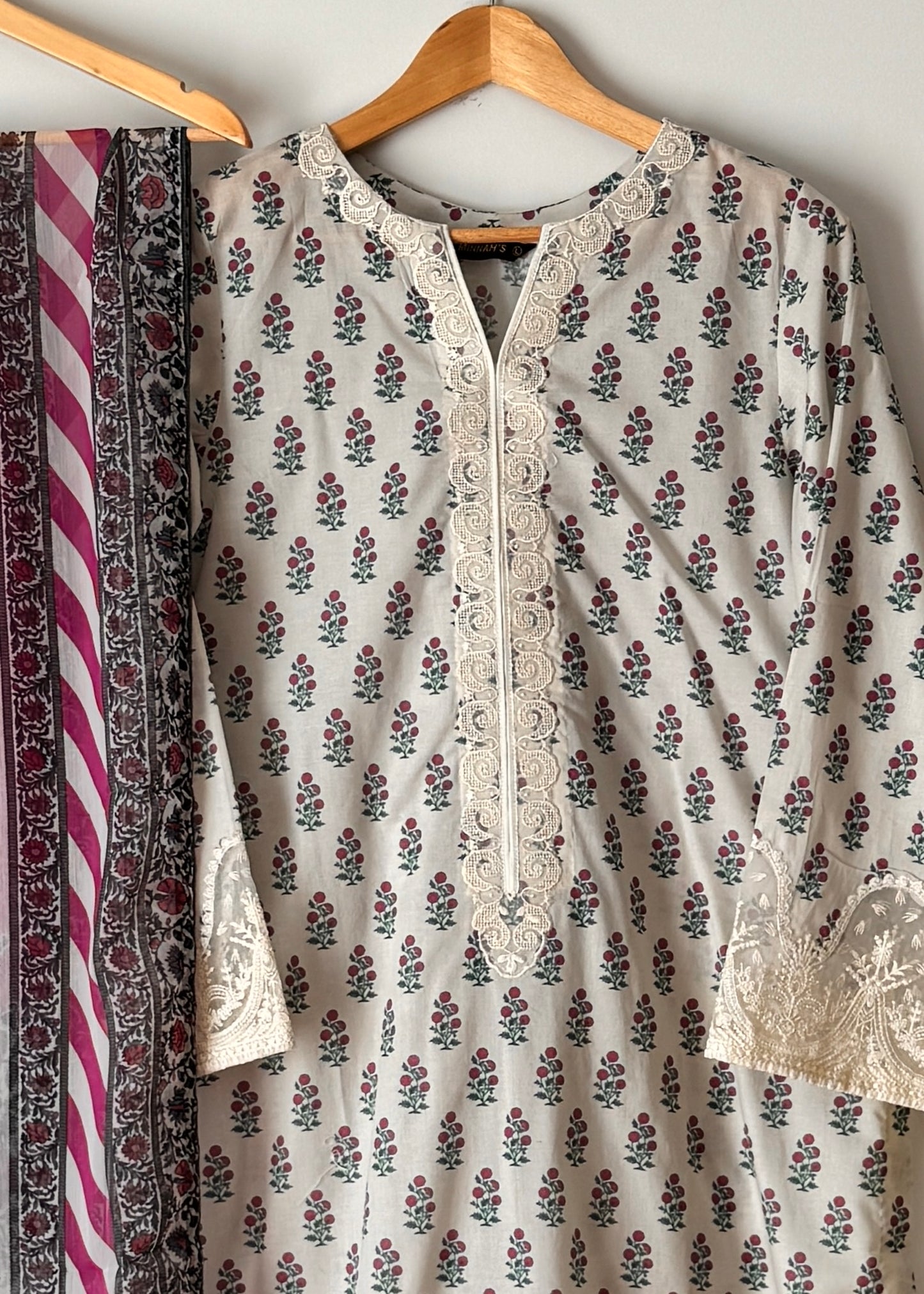 Xenia - lawn collection