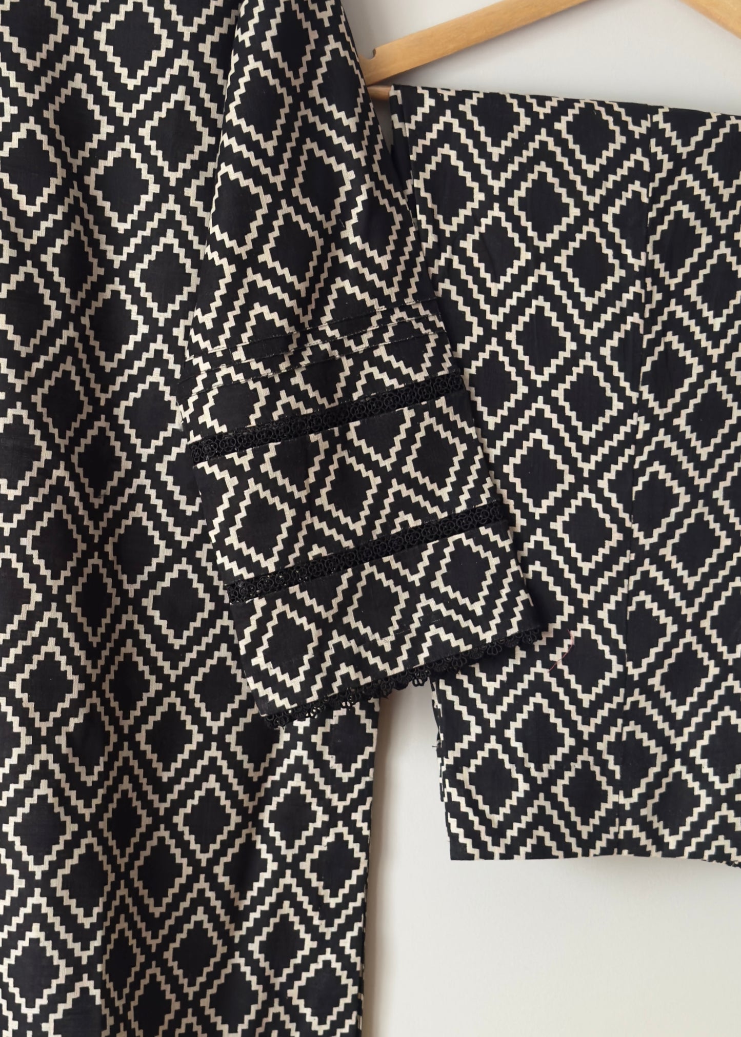 Printed khaddar Suit - Winter