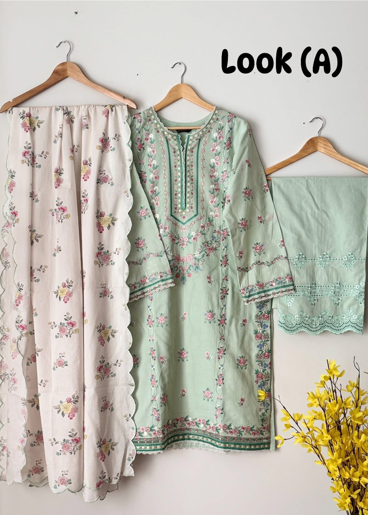 Lawn embroidered suit- Zara Shahjahan