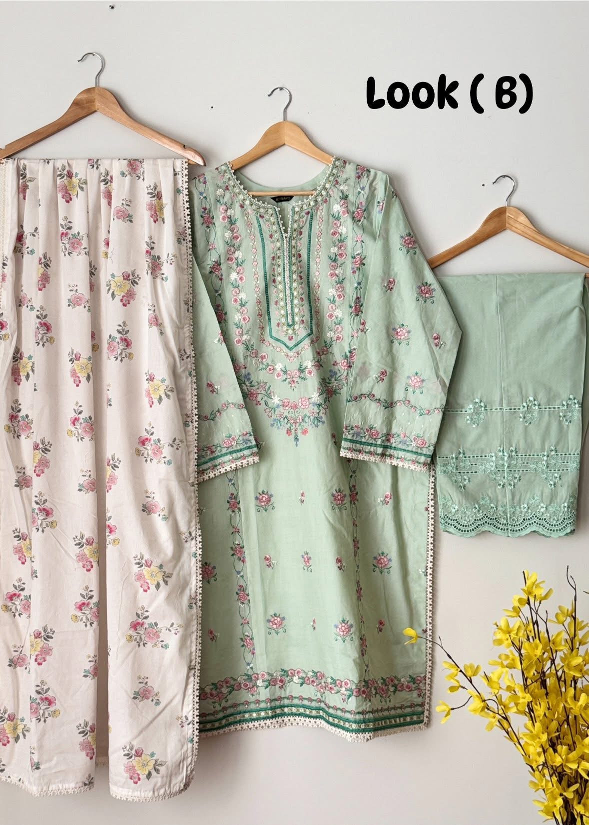 Lawn embroidered suit- Zara Shahjahan