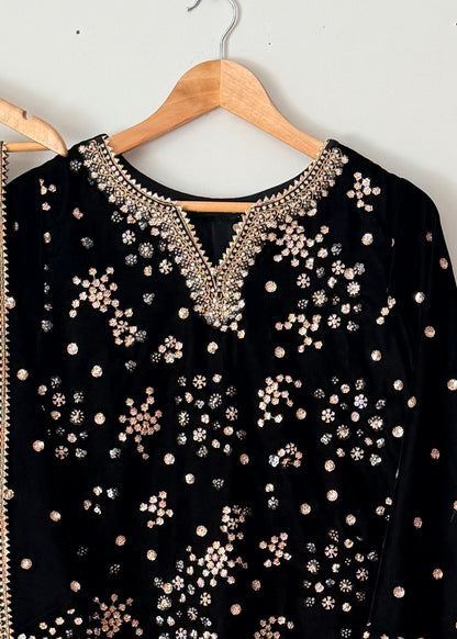 Velvet embroidered suit - Baroque