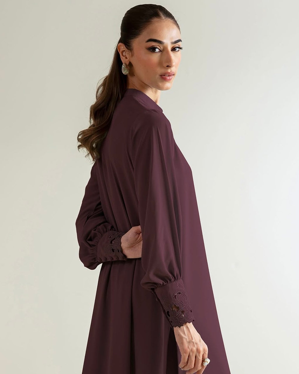 Alaia Maroon - Armaas