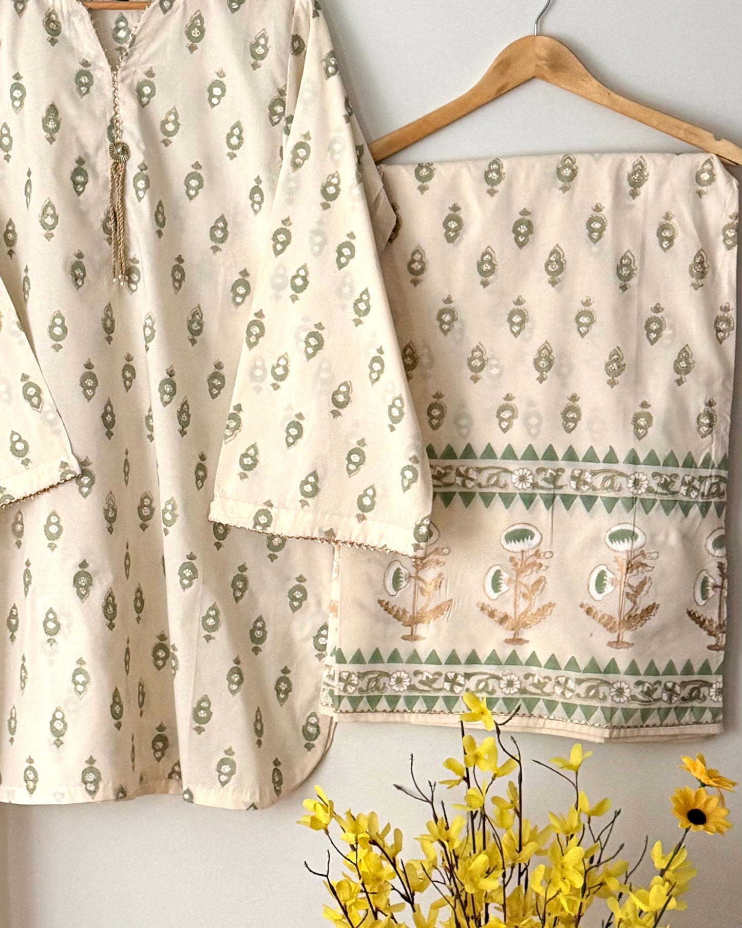 Block printed kora cotton - Agha noor