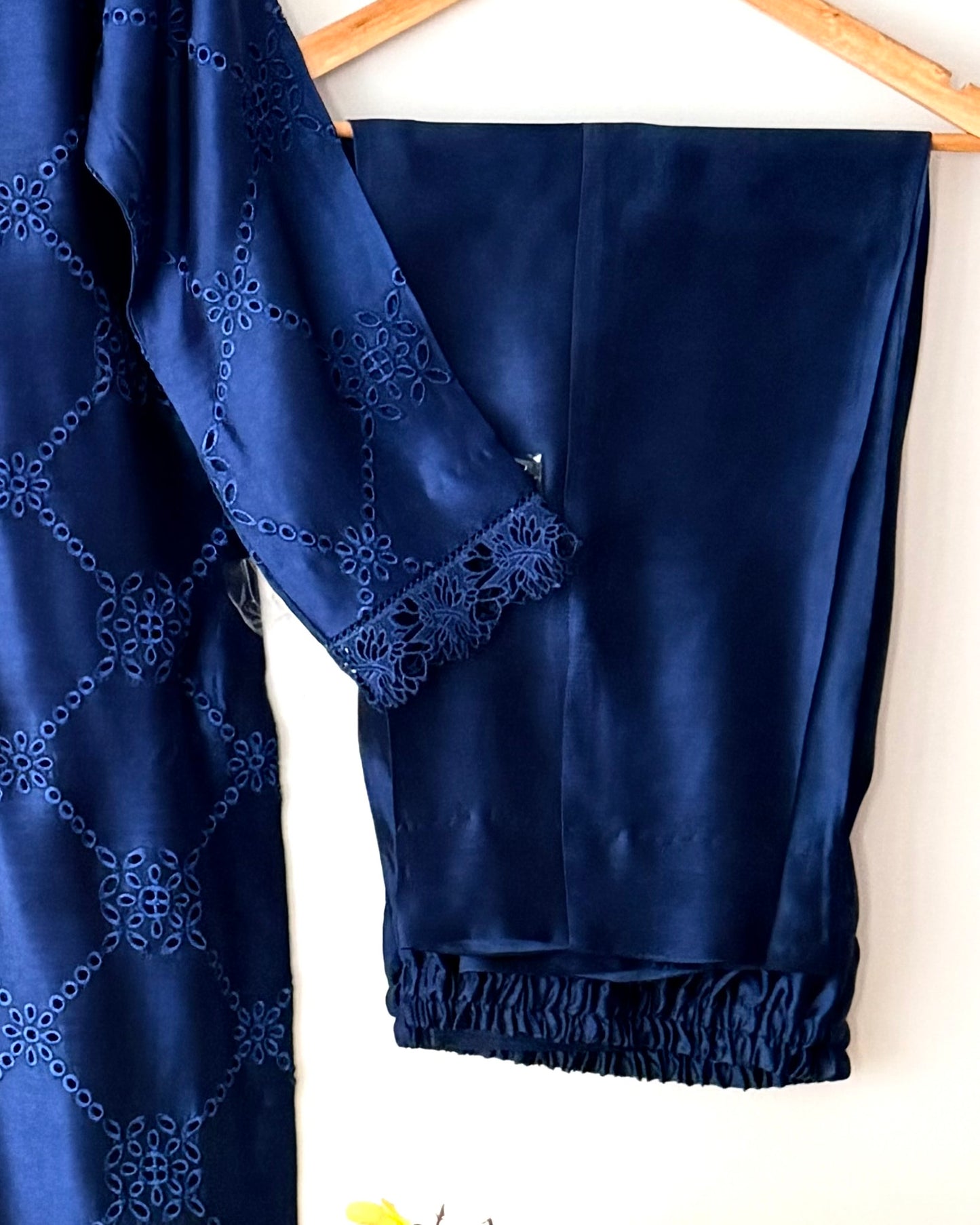Daastan - Embroidered  sheesha silk