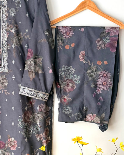 Khaddar embroidered suit - Baroque