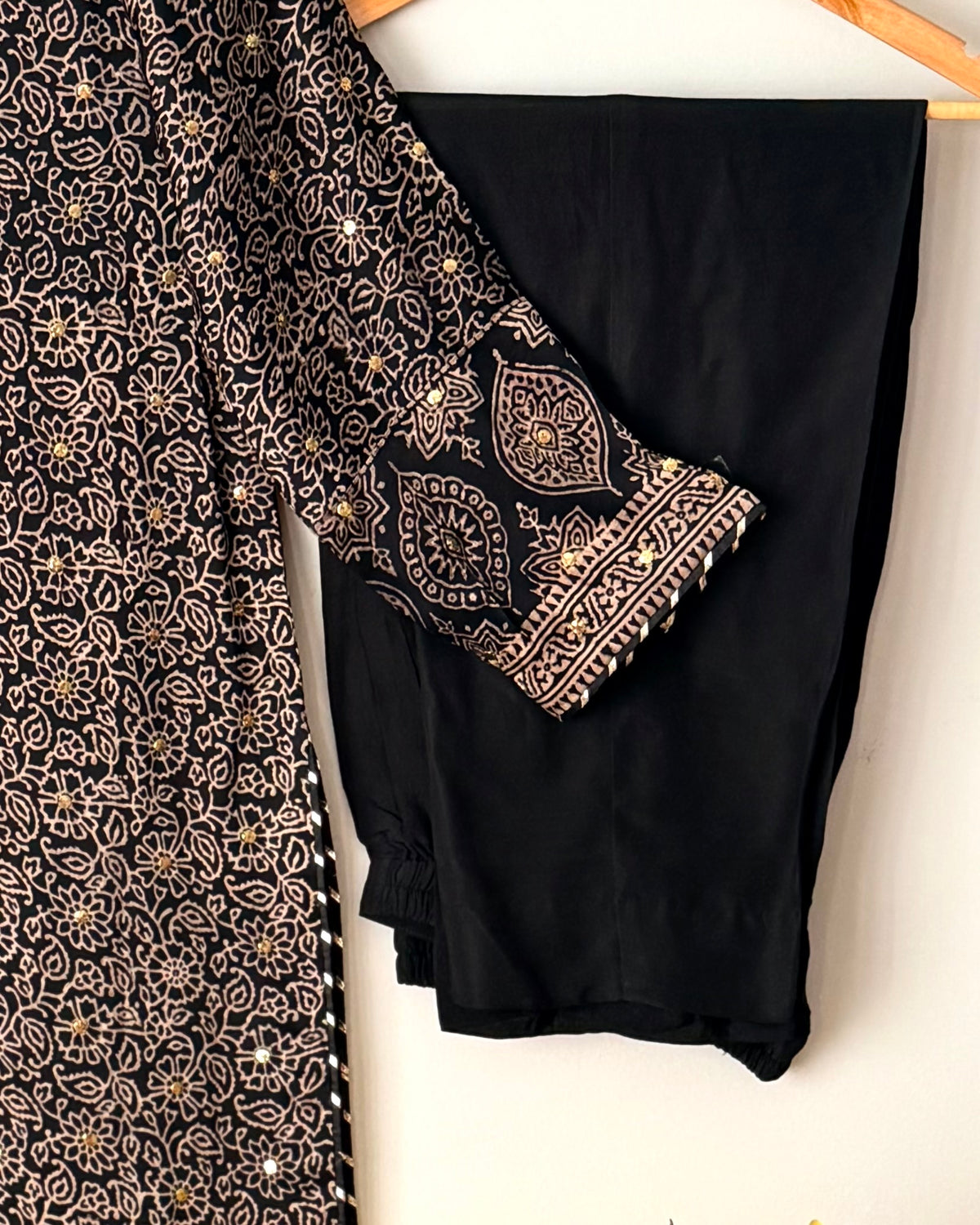 Ajrak Kamdani silk suit
