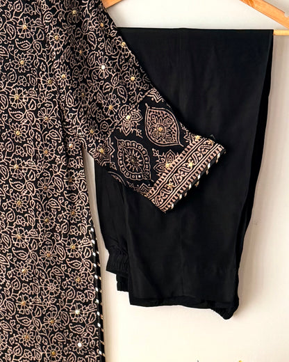 Ajrak Kamdani silk suit
