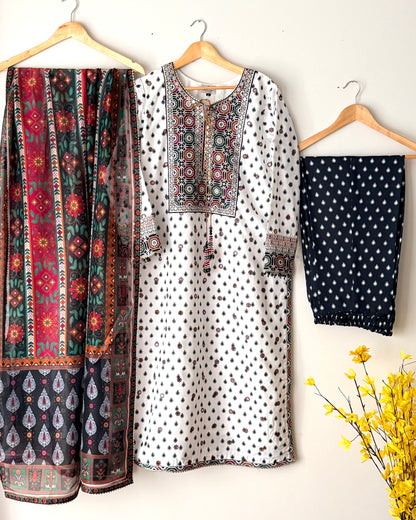 Raw silk embroidered- Jazmin