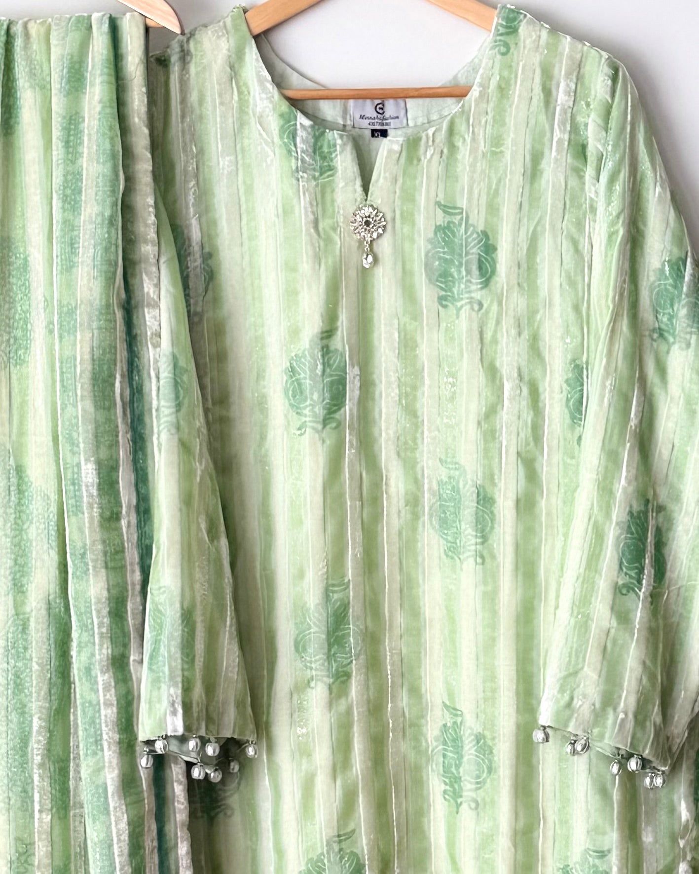 Chiffon palachi suit - J. ( Junaid jamshed )
