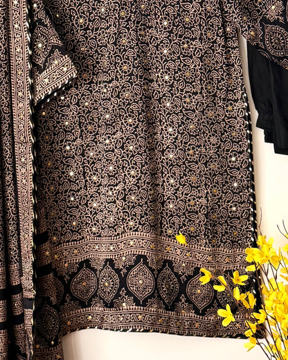 Ajrak Kamdani silk suit