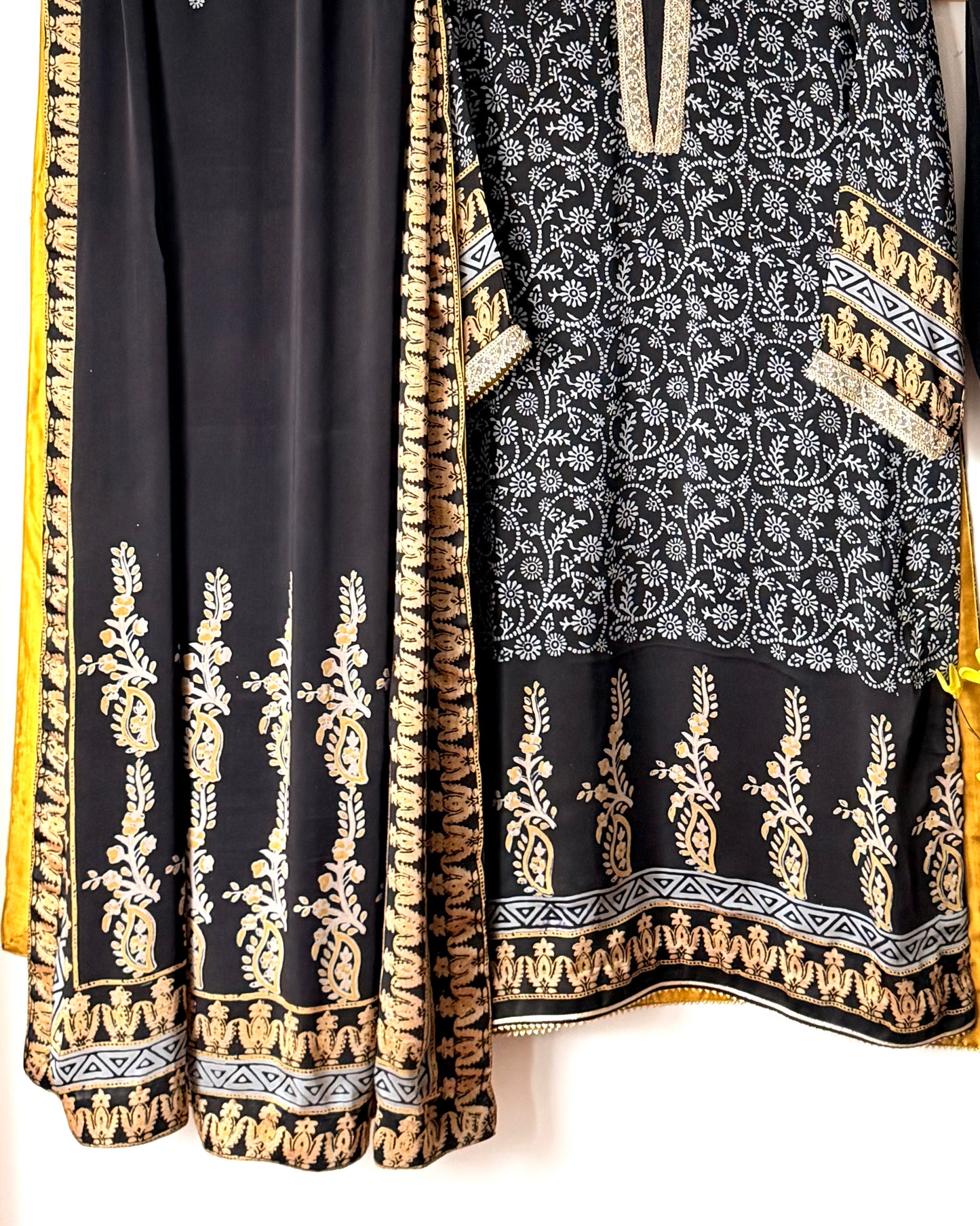 Noor -e- silk(E)- Block printed Korean shamoze