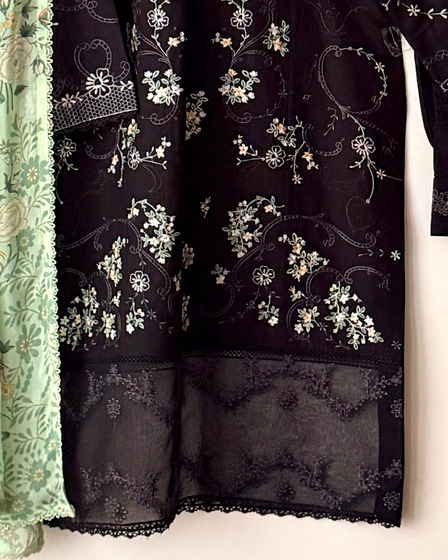 Zara shahjahan  lawn