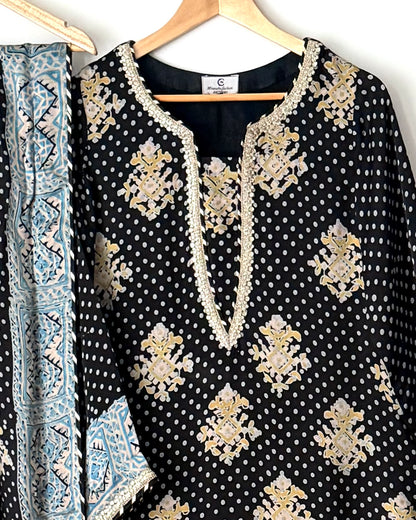 Noor -e- silk(D) - Block printed Korean shamoze