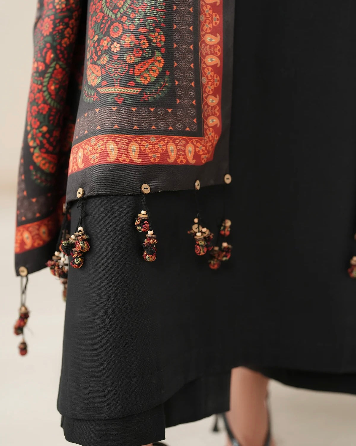 Light khaddar suit- Baroque