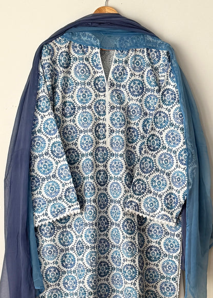 Embroidered suit- Basic