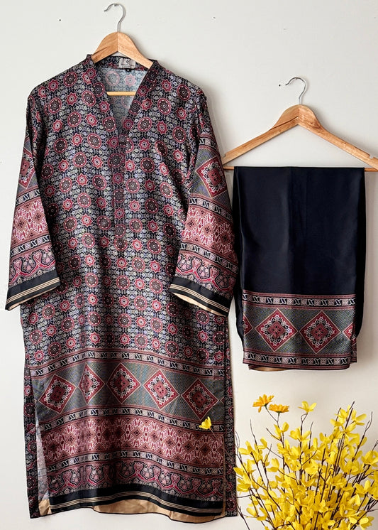 Printed silk suit