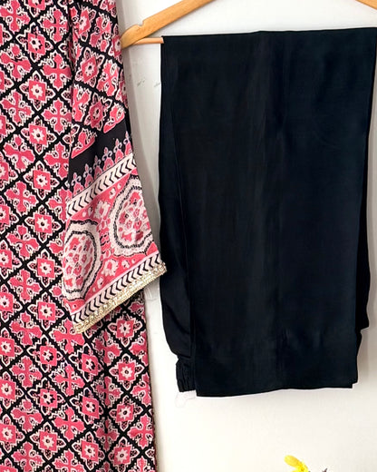 Noor -e- silk(B) -  Block printed Korean shamoze