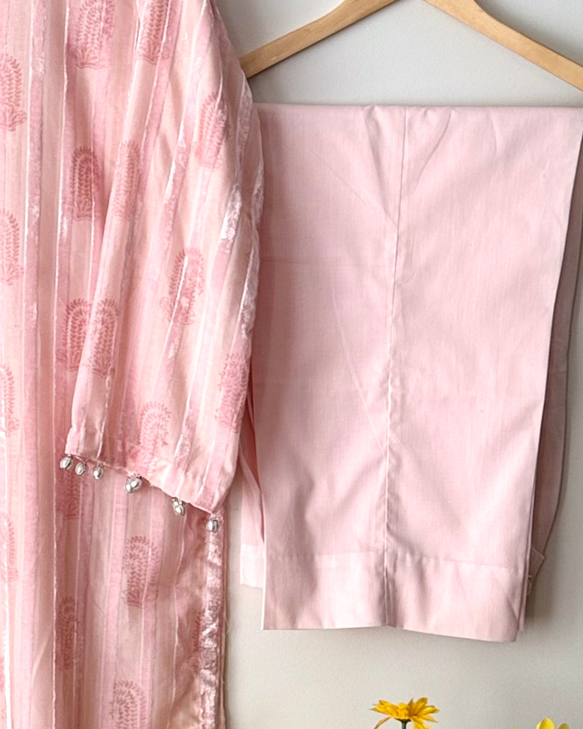 Chiffon palachi suit - J. ( Junaid jamshed )