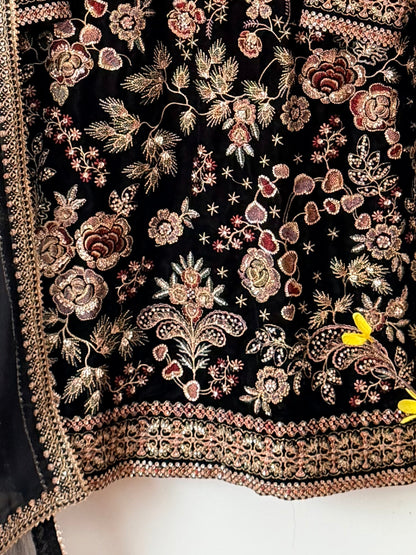 Velvet embroidered suit - Baroque