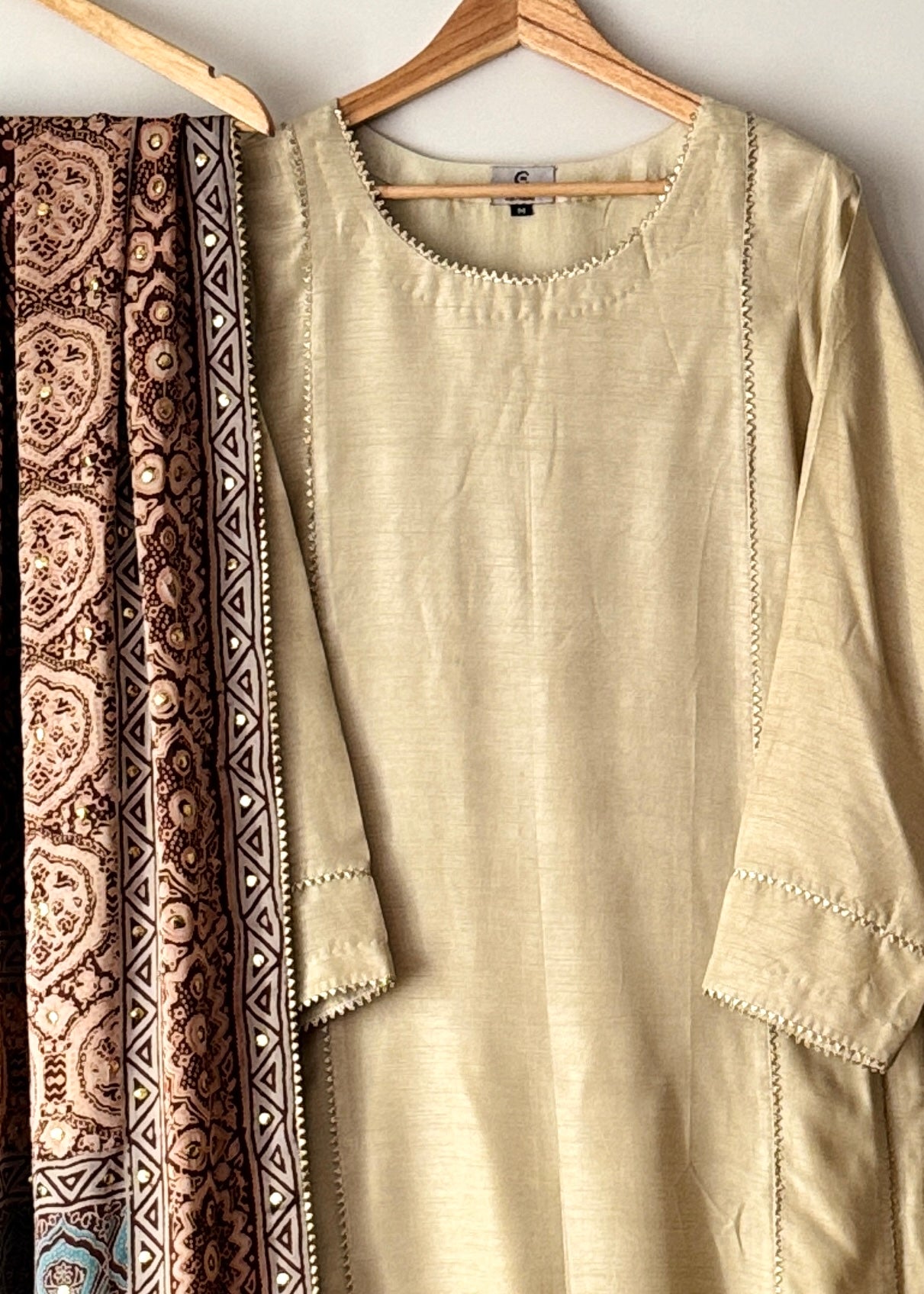 Nargis - Kamdani collection